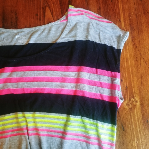 Lane Bryant Sleeveless 80s Neon Shirt - Picture 2 of 4